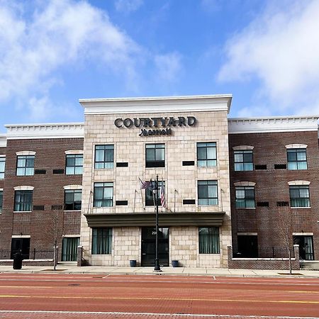Courtyard By Marriott Albion Hotel Exterior photo