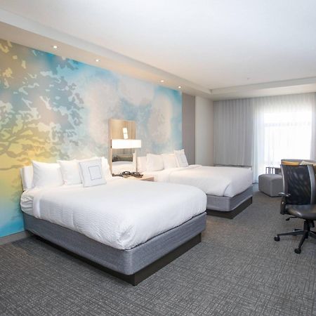 Courtyard By Marriott Albion Hotel Exterior photo