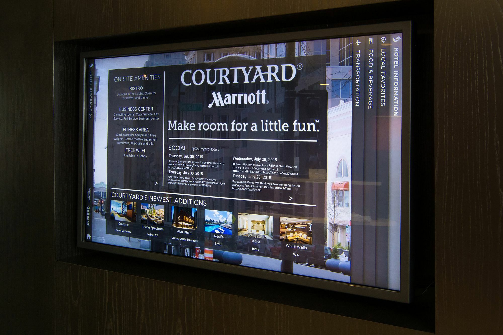 Courtyard By Marriott Albion Hotel Exterior photo